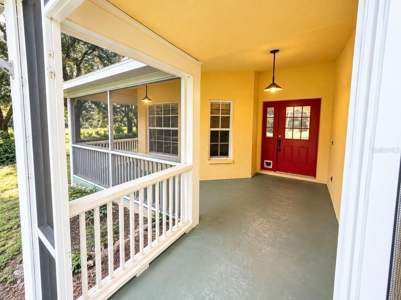 Single Family Residence at 26143 LAMBETH RD, BROOKSVILLE, photo 17 of 61