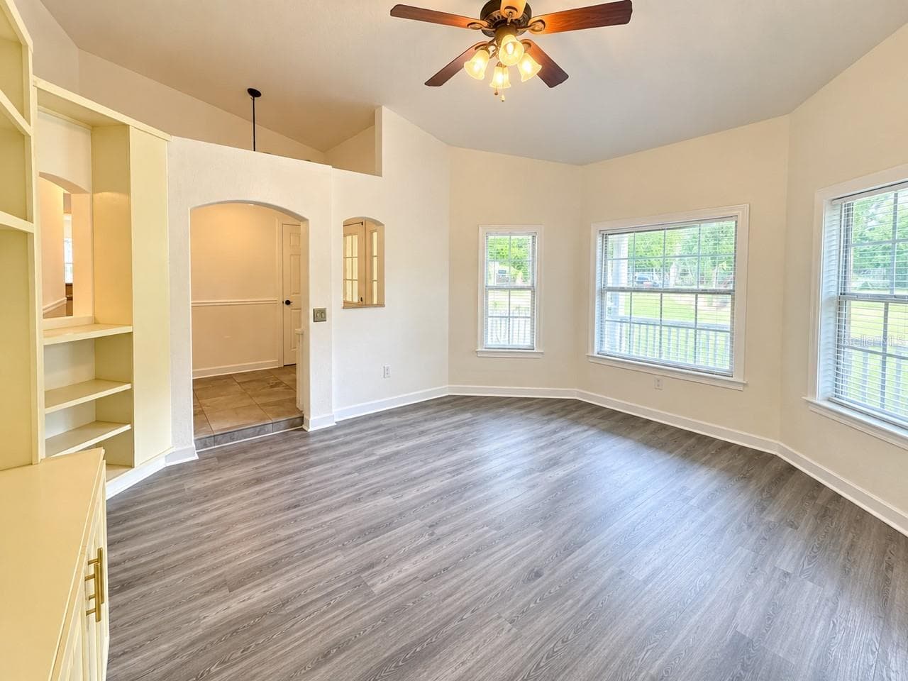 Single Family Residence at 26143 LAMBETH RD, BROOKSVILLE, photo 20 of 61