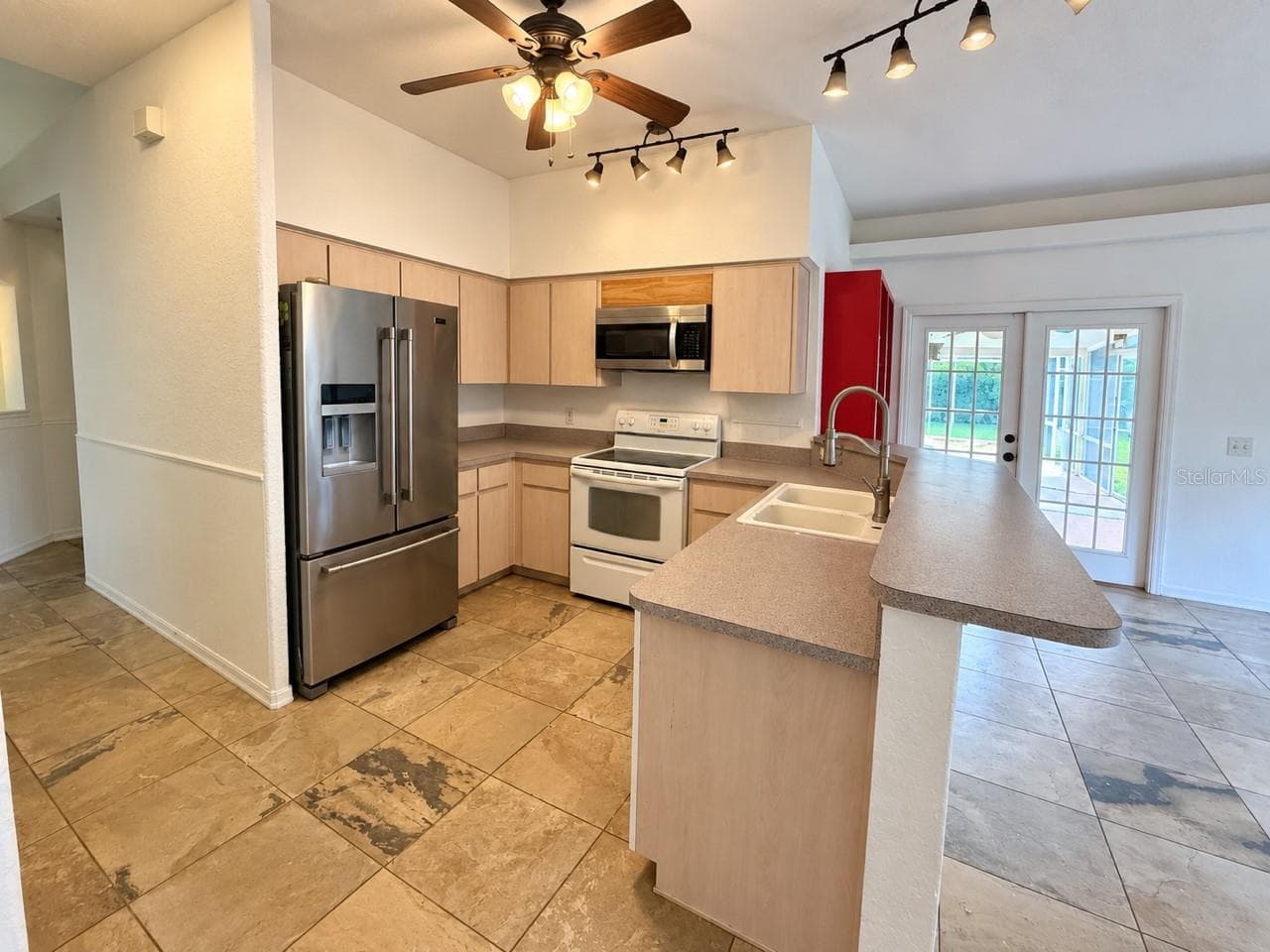 Single Family Residence at 26143 LAMBETH RD, BROOKSVILLE, photo 24 of 61