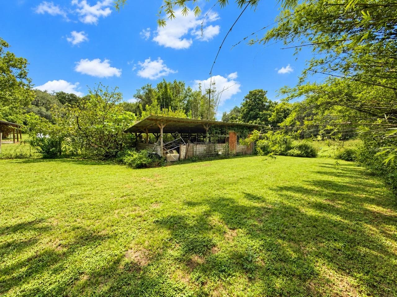 Single Family Residence at 26143 LAMBETH RD, BROOKSVILLE, photo 51 of 61