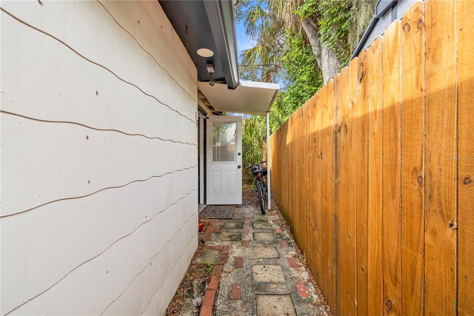 Walkway to Back Studio - 1468 DRUID RD E, CLEARWATER