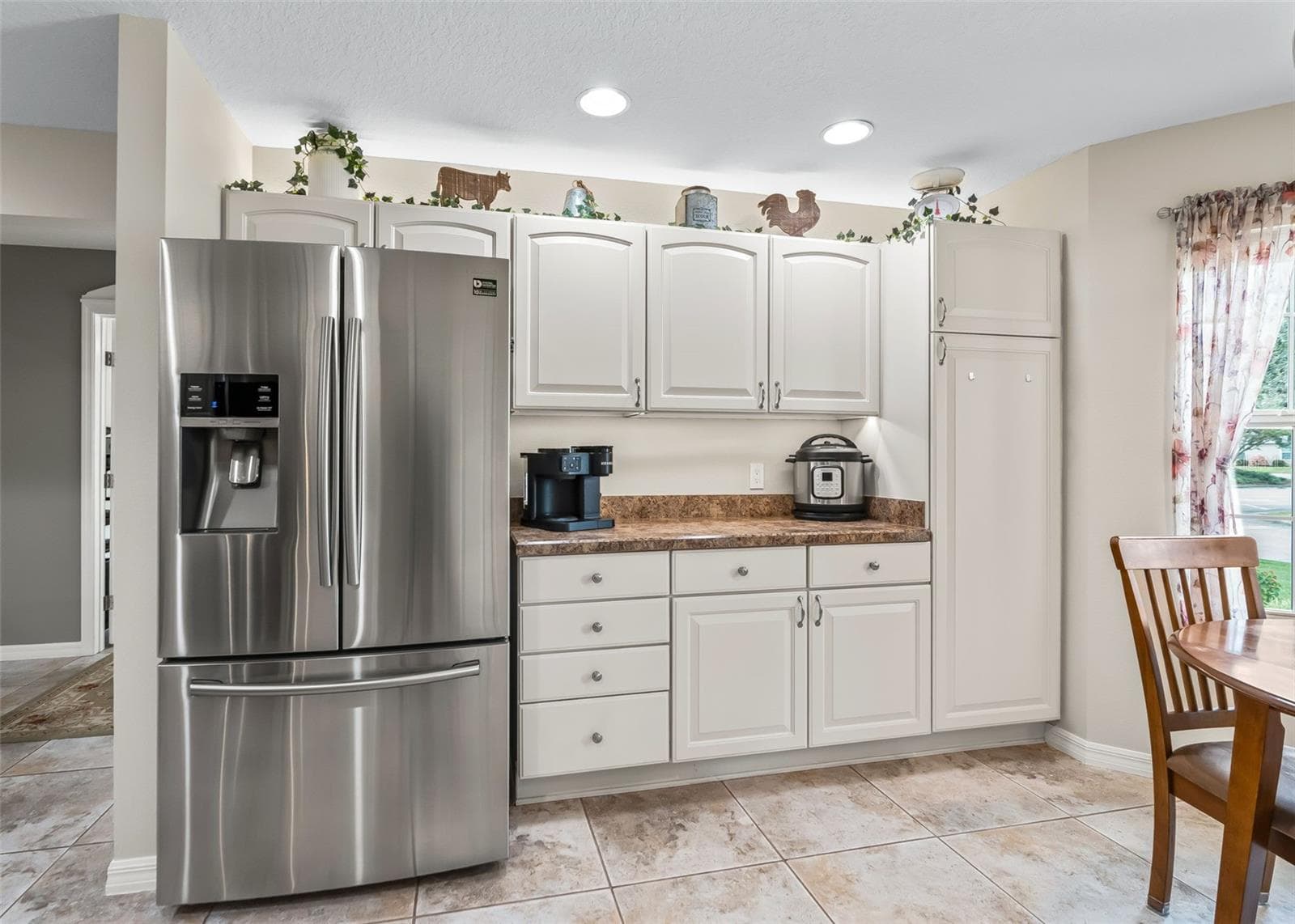 Single Family Residence at 2182 KAYLEE DR, THE VILLAGES, photo 9 of 40