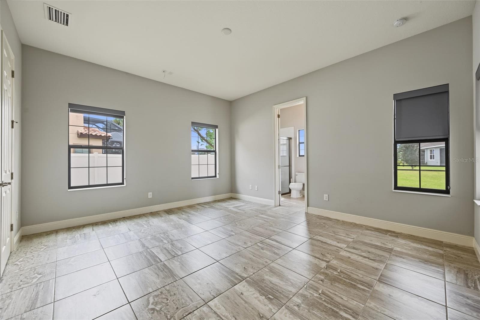 Single Family Residence at 11978 CLIMBING FERN AVE, RIVERVIEW, photo 39 of 100