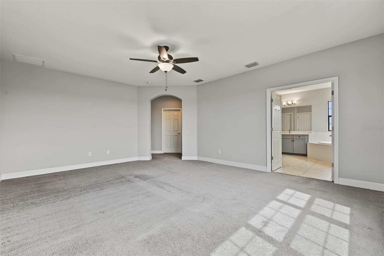 Single Family Residence at 11978 CLIMBING FERN AVE, RIVERVIEW, photo 54 of 100