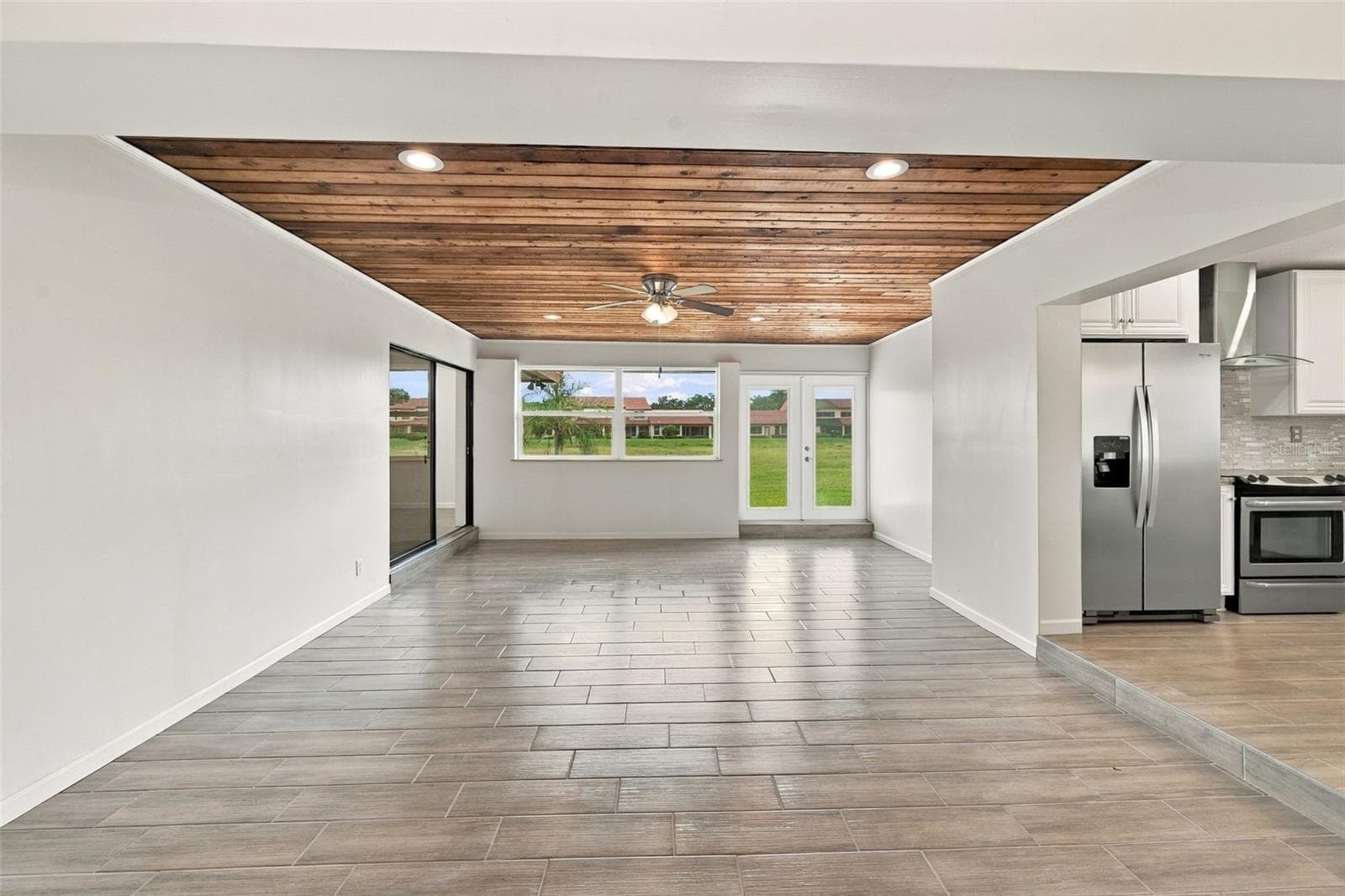 Single Family Residence at 15 ABBEY CT, HAINES CITY, photo 30 of 60