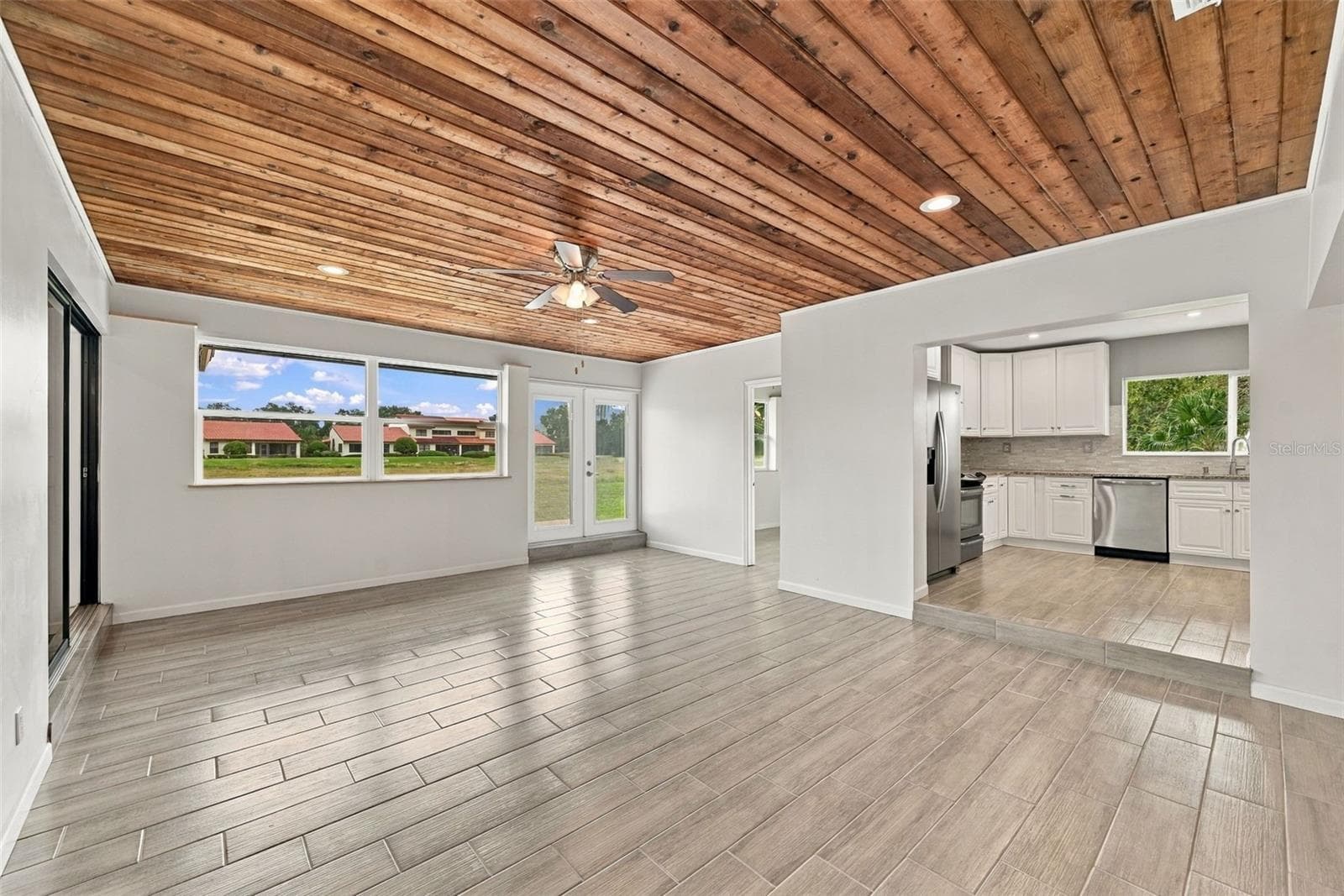 Single Family Residence at 15 ABBEY CT, HAINES CITY, photo 31 of 60