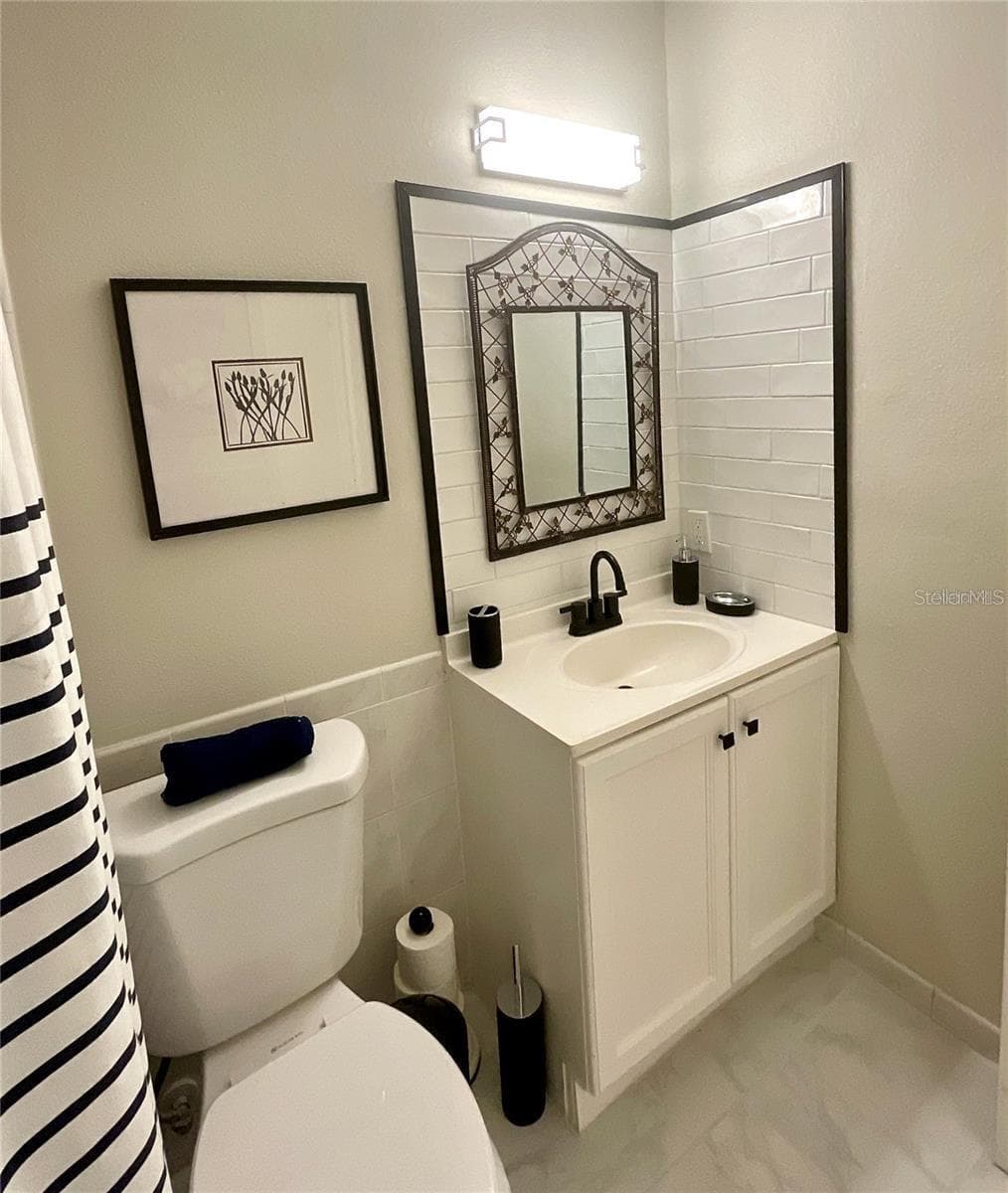 Bathroom vanity area - 1020 85TH AVE N #222, ST PETERSBURG