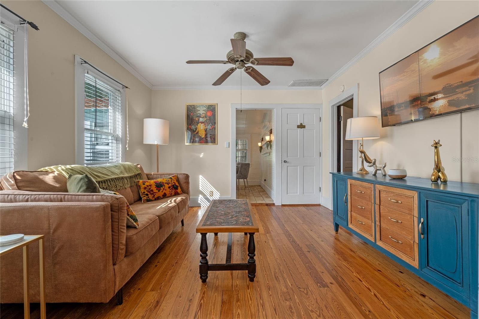 Living Room - 305 S HIGHLAND ST, MOUNT DORA