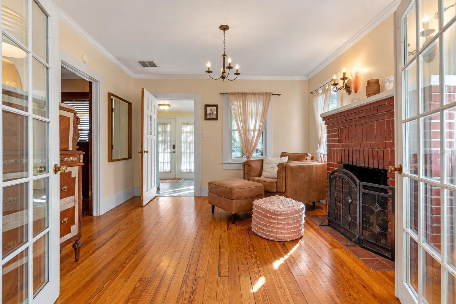 Family Room - 305 S HIGHLAND ST, MOUNT DORA
