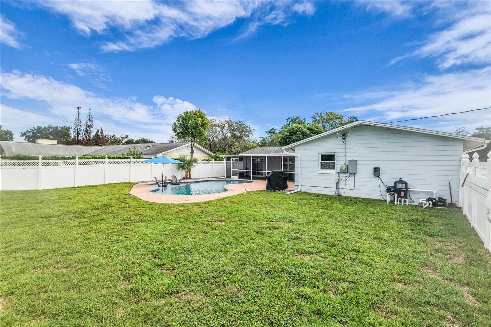 Fully fenced backyard - 3400 NEPTUNE DR, ORLANDO