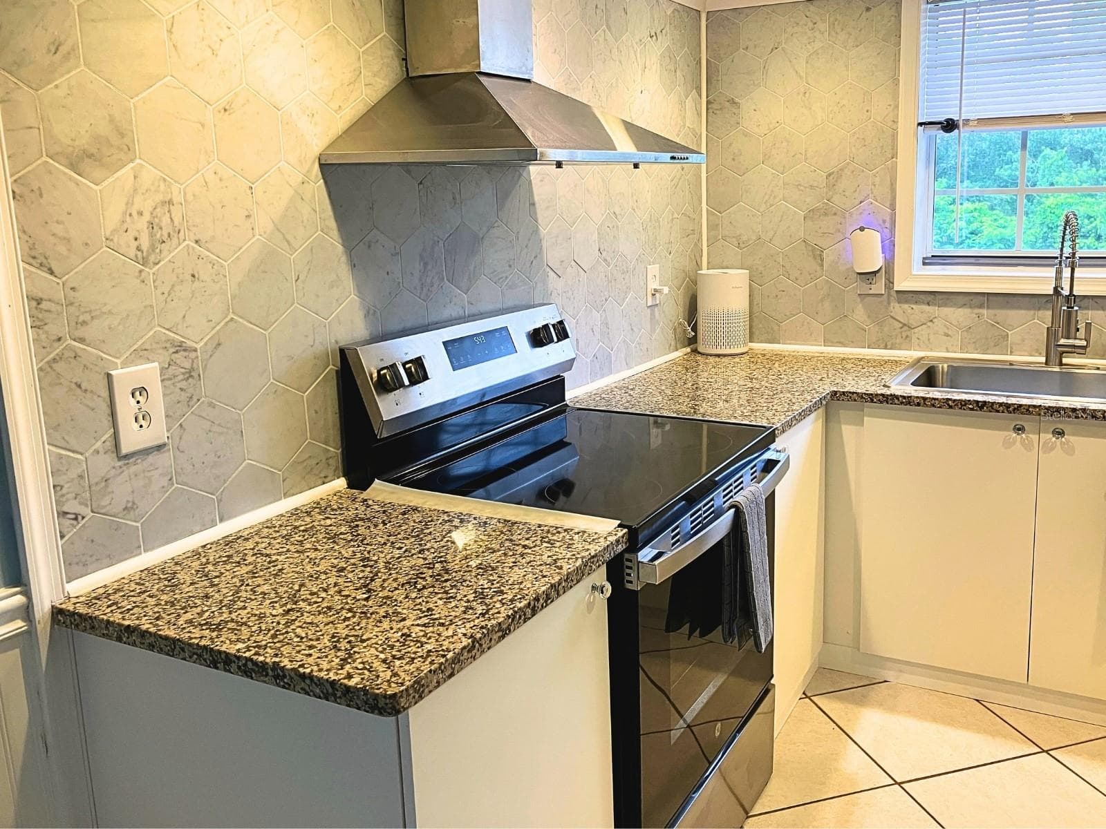 Condominium at 2164 VISTA DEL SOL CIR #523, LUTZ, photo 7 of 20