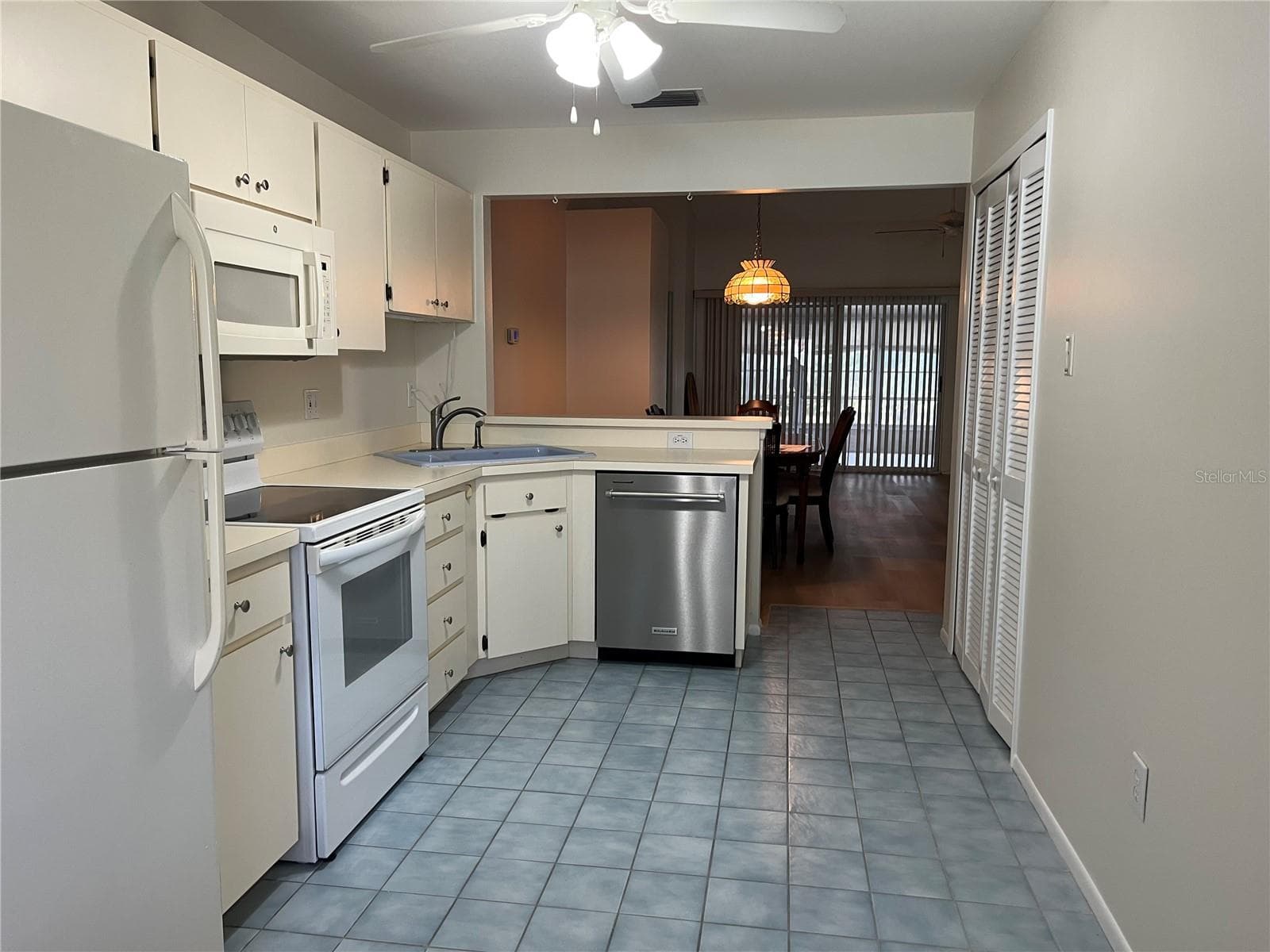Villa at 2387 BENTLEY DRIVE, PALM HARBOR, photo 7 of 18