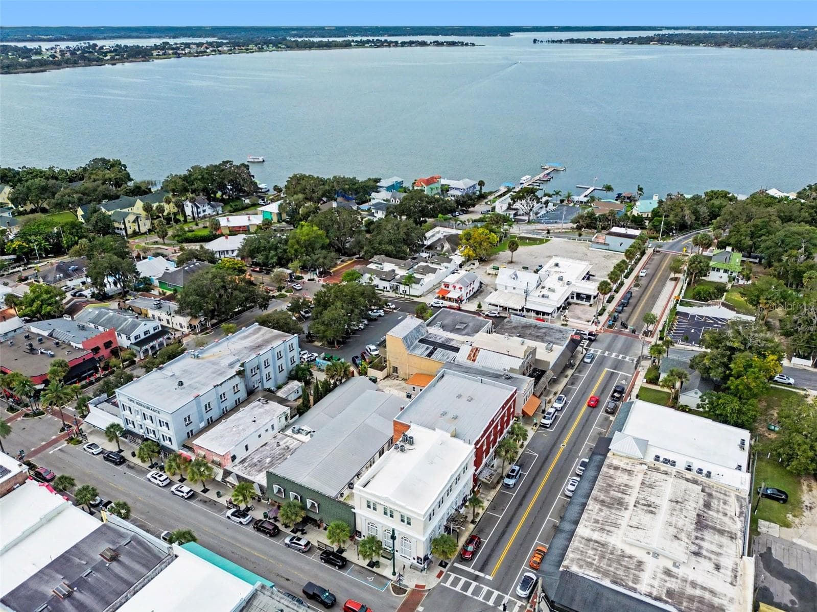 Condominium at 601 W OLD US HIGHWAY 441 #8B, MOUNT DORA, photo 2 of 19