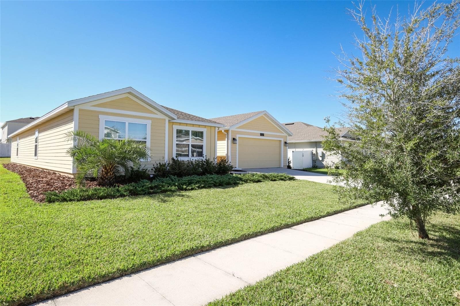 5325 RED CORAL CIR