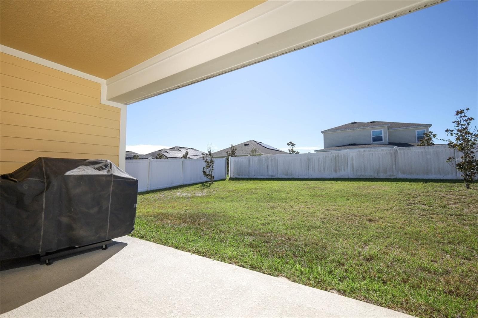 Single Family Residence at 5325 RED CORAL CIR, MOUNT DORA, photo 42 of 47