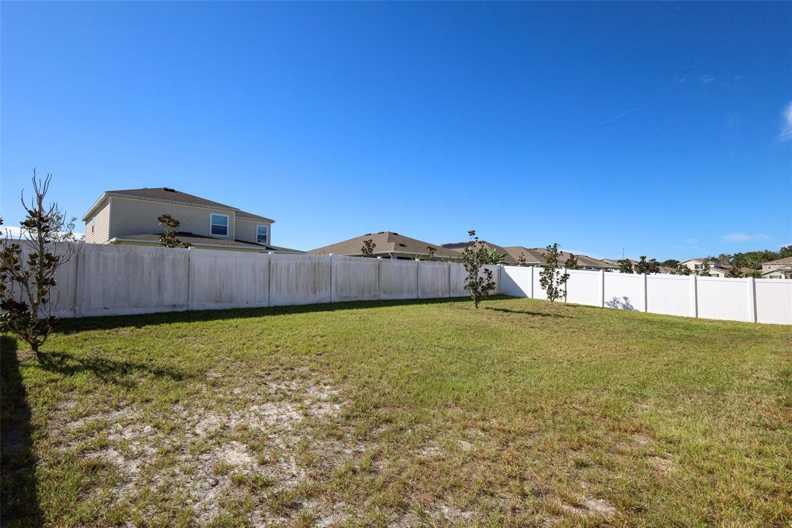 Single Family Residence at 5325 RED CORAL CIR, MOUNT DORA, photo 44 of 47