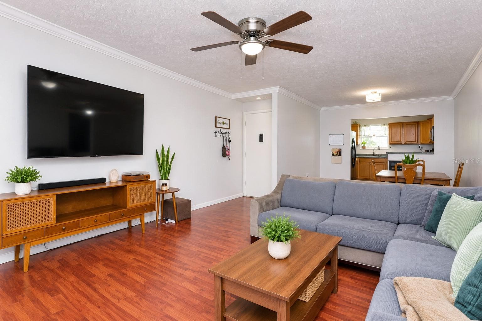Condominium at 4386 LAKE UNDERHILL RD #20C7, ORLANDO, photo 7 of 44