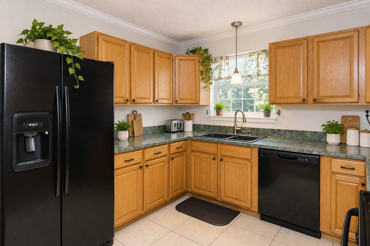 Condominium at 4386 LAKE UNDERHILL RD #20C7, ORLANDO, photo 11 of 44