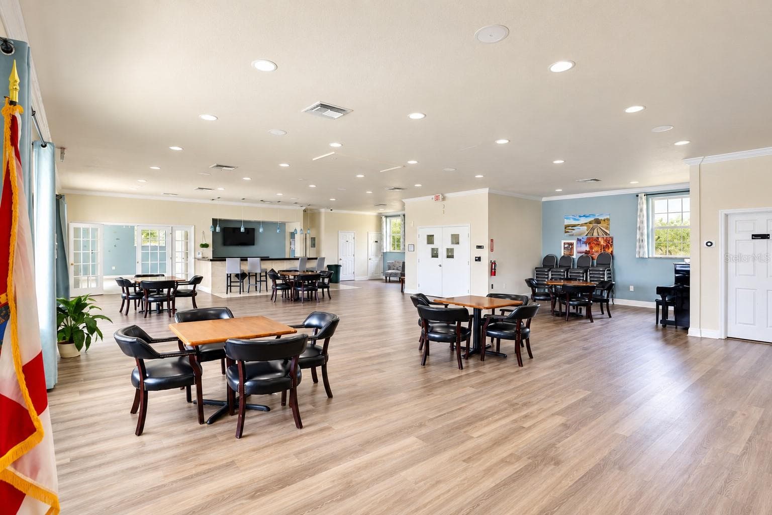 Condominium at 4386 LAKE UNDERHILL RD #20C7, ORLANDO, photo 40 of 44