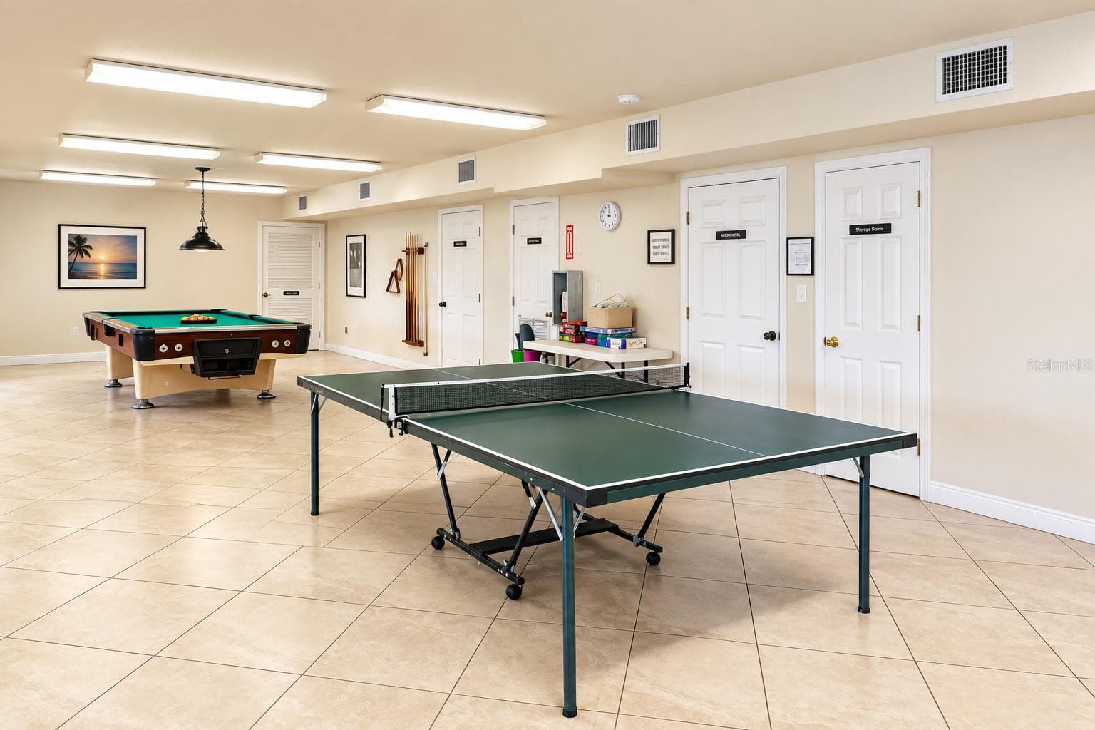 Condominium at 4386 LAKE UNDERHILL RD #20C7, ORLANDO, photo 41 of 44