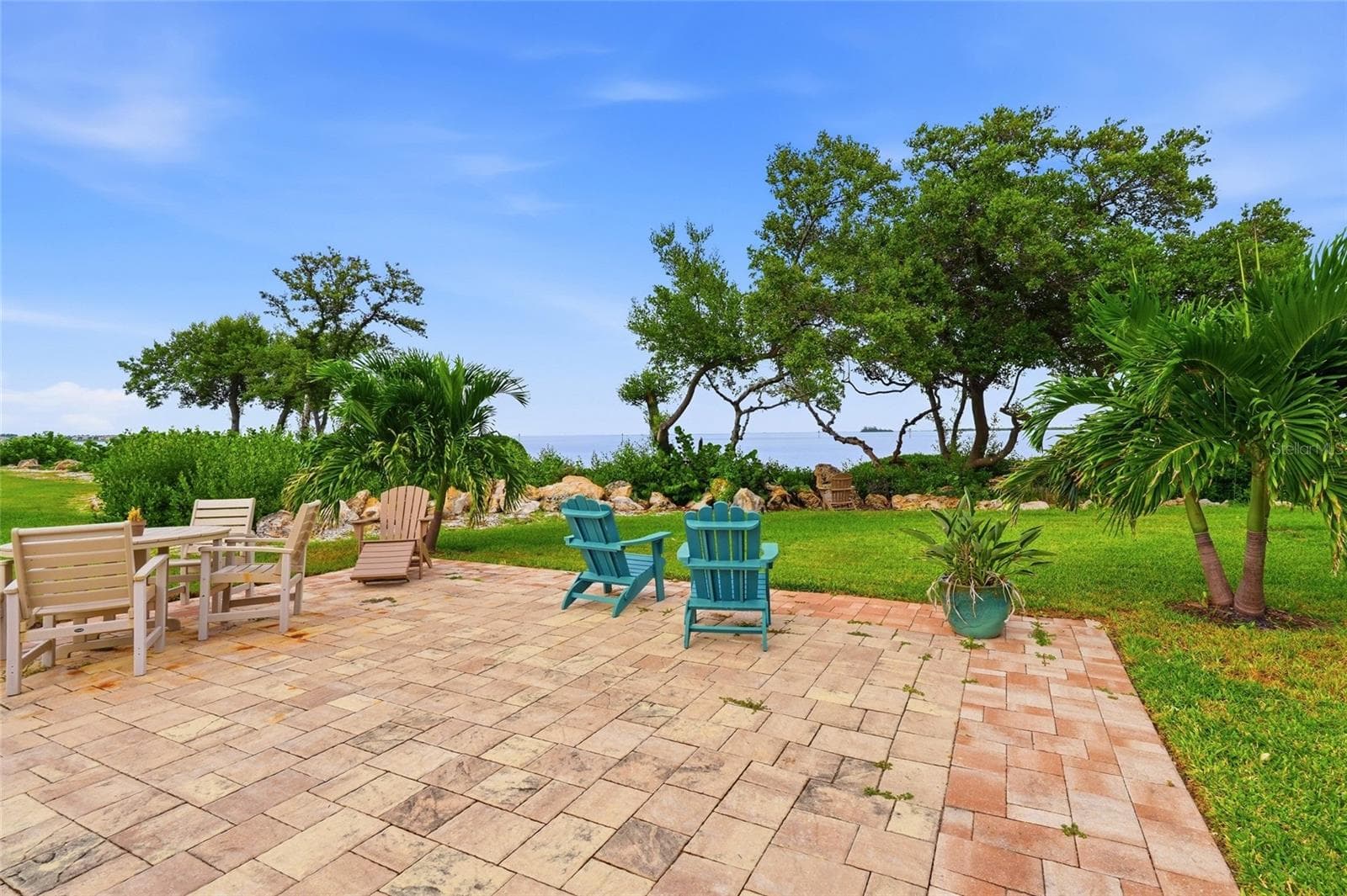 Community gathering area - 600 MANATEE AVE #144, HOLMES BEACH