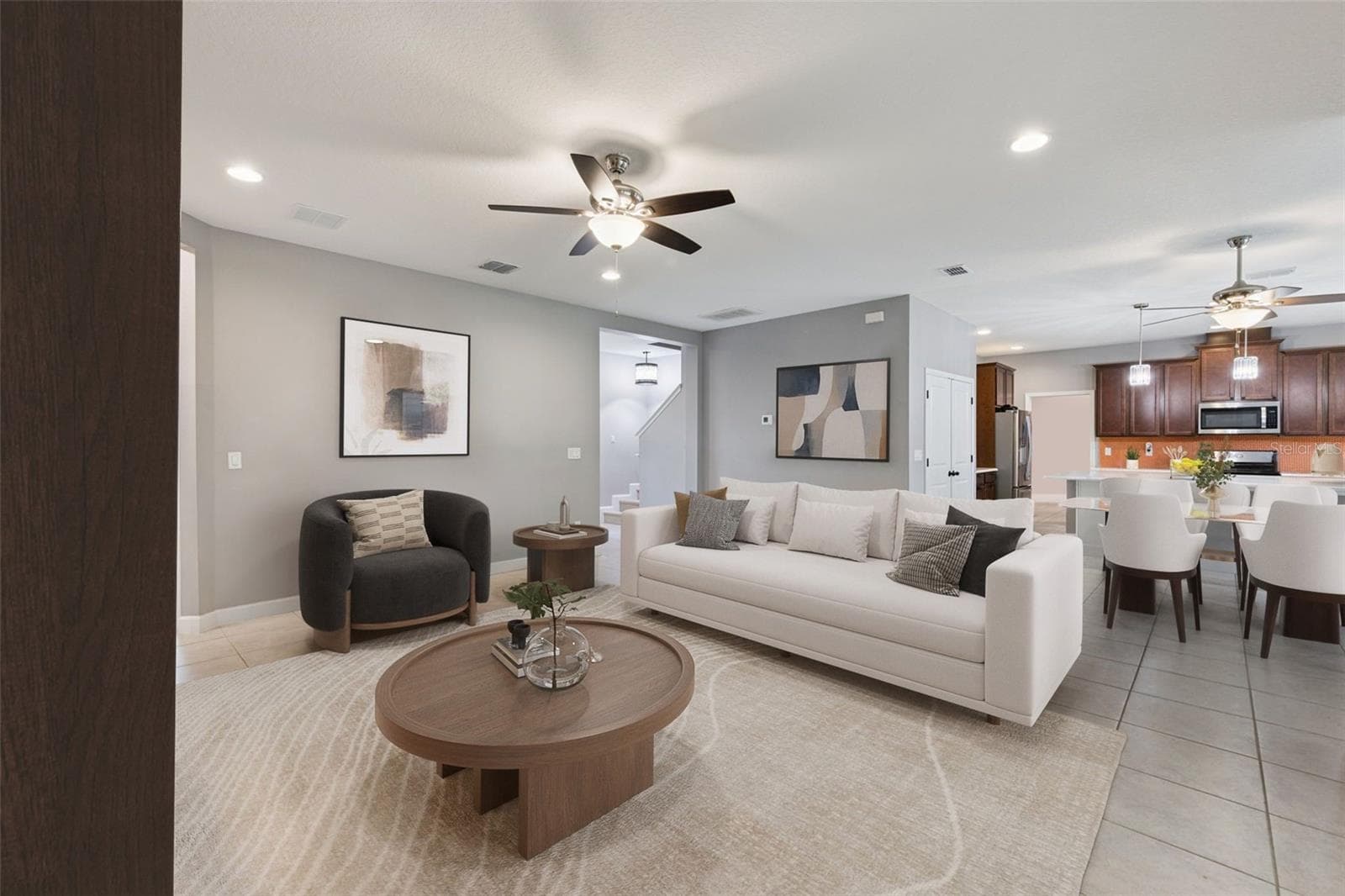 Virtual stage Living room - 1084 CAVENDER CREEK RD, MINNEOLA