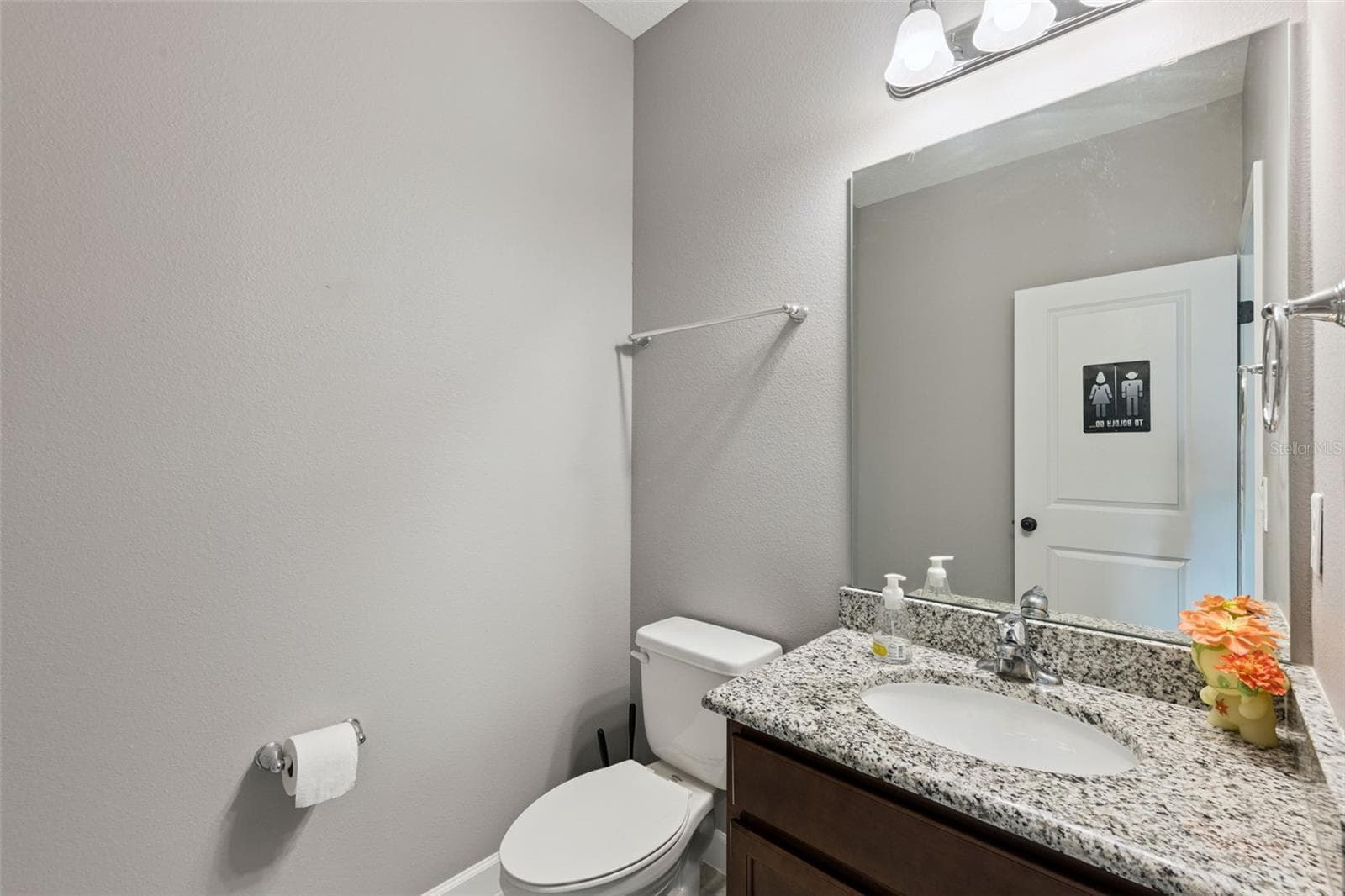 Upstairs Half Bath - 1084 CAVENDER CREEK RD, MINNEOLA