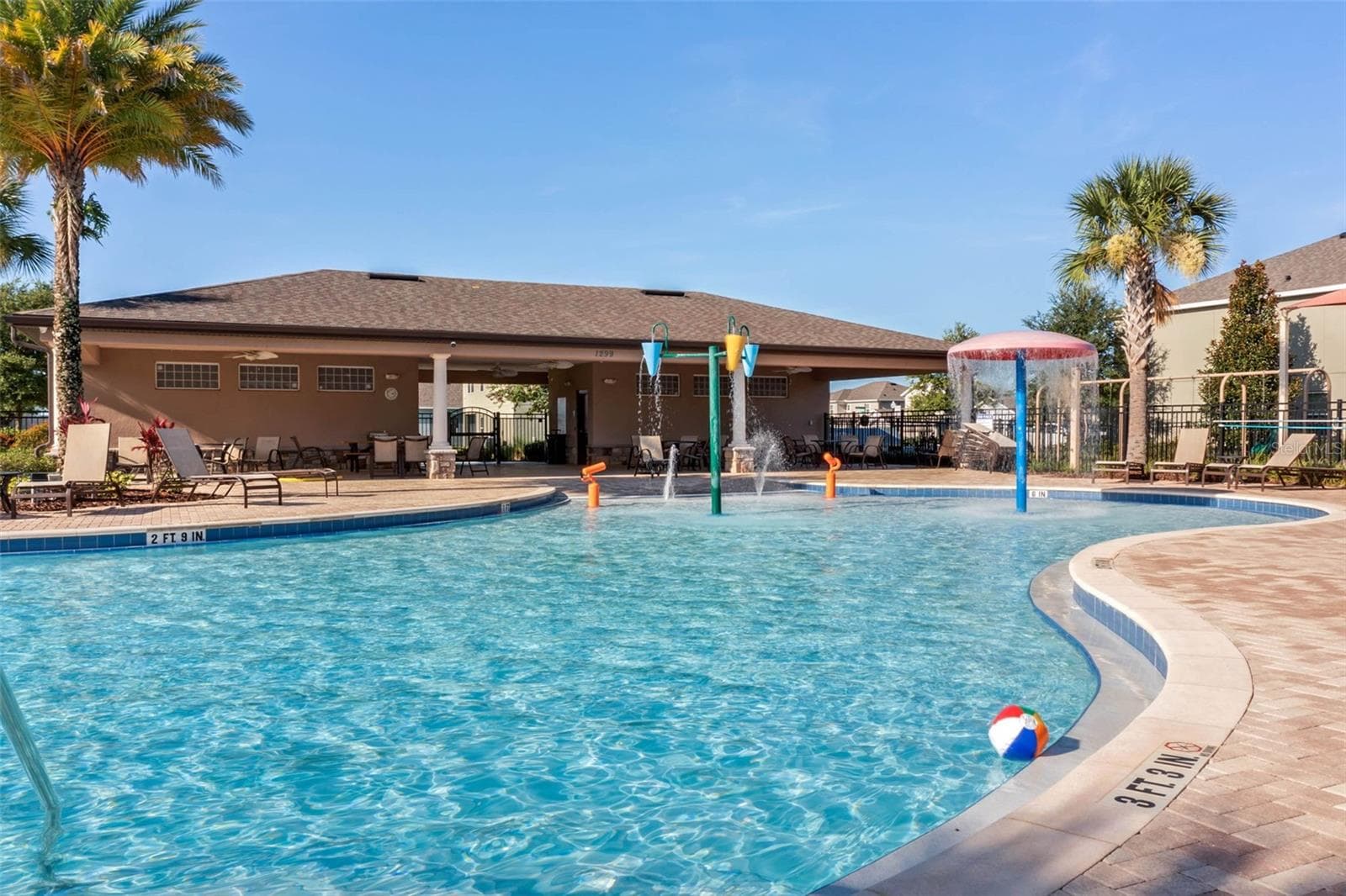 Community Pool & Cabana - 1084 CAVENDER CREEK RD, MINNEOLA