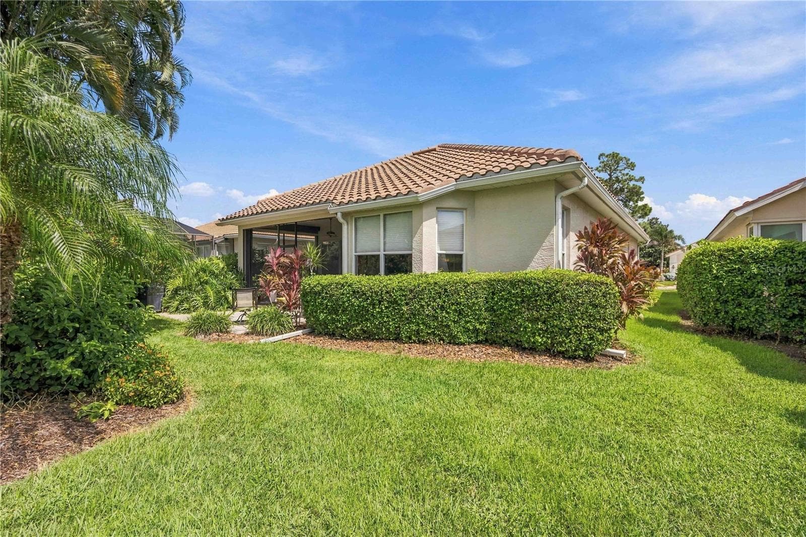 Back of the home, private lanai, screen porch - 737 MISTY PINE DR, VENICE