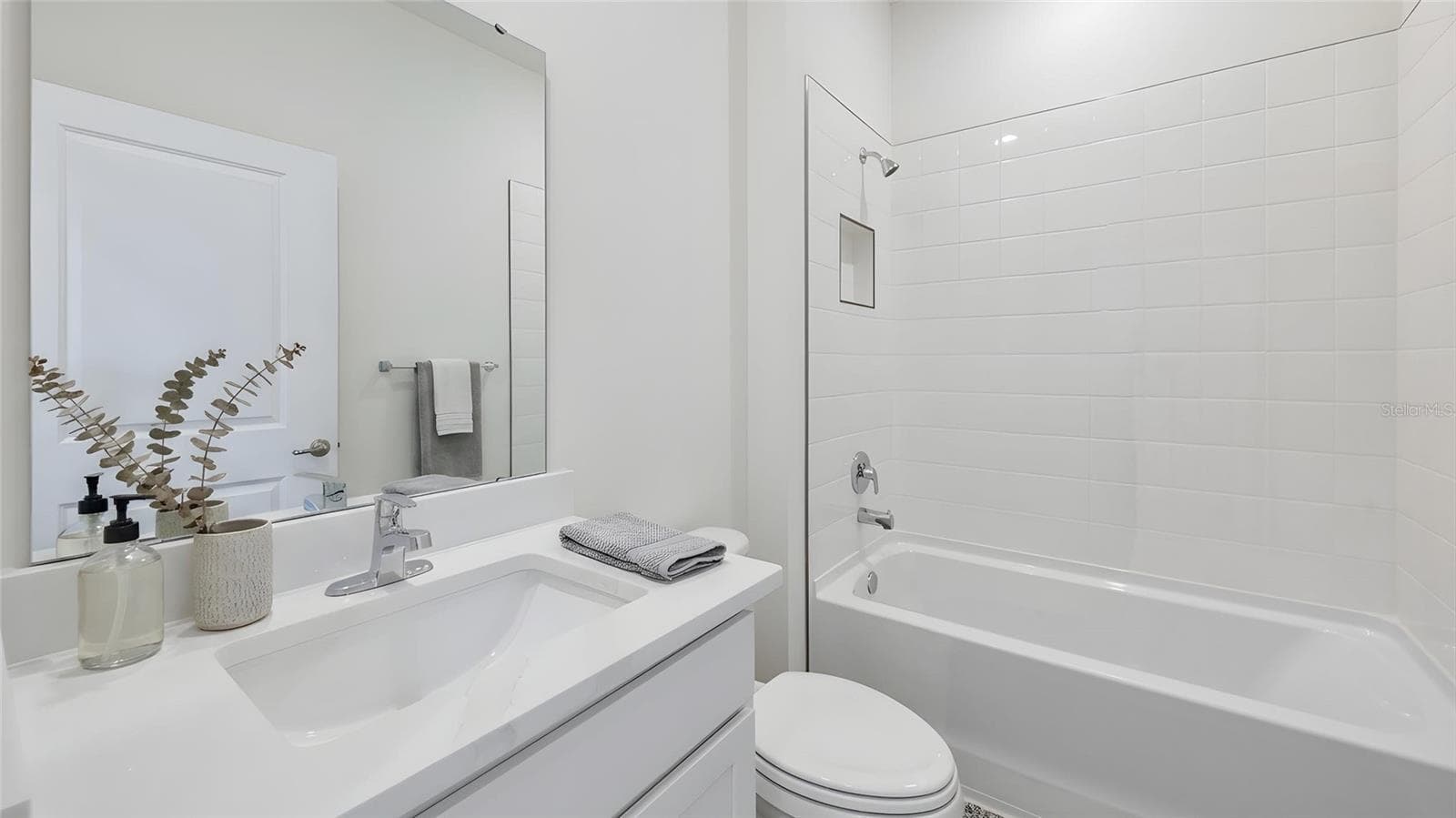 Single Family Residence at 8766 PINECREST TRL, WILDWOOD, photo 9 of 19