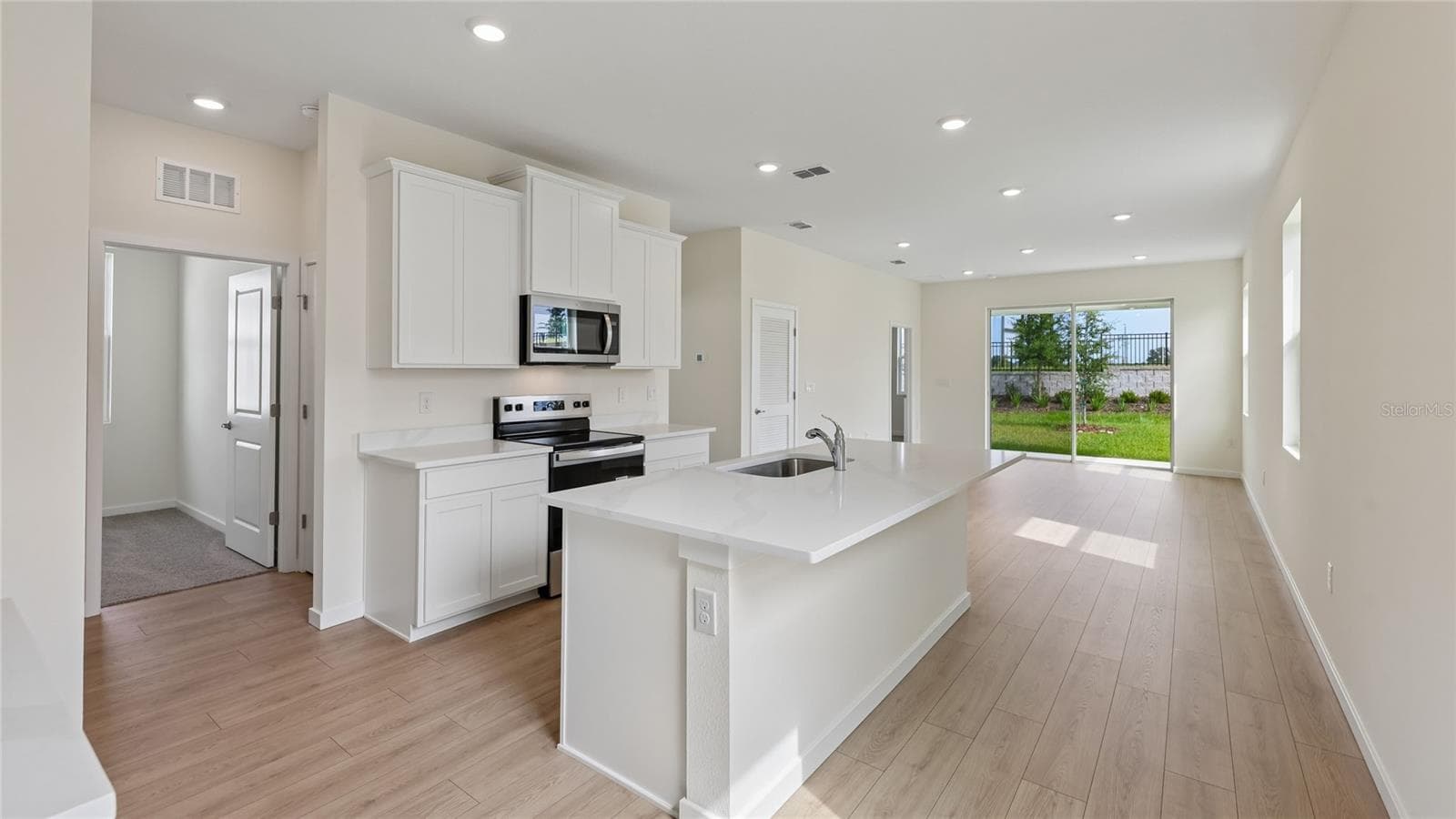 Single Family Residence at 8766 PINECREST TRL, WILDWOOD, photo 14 of 19