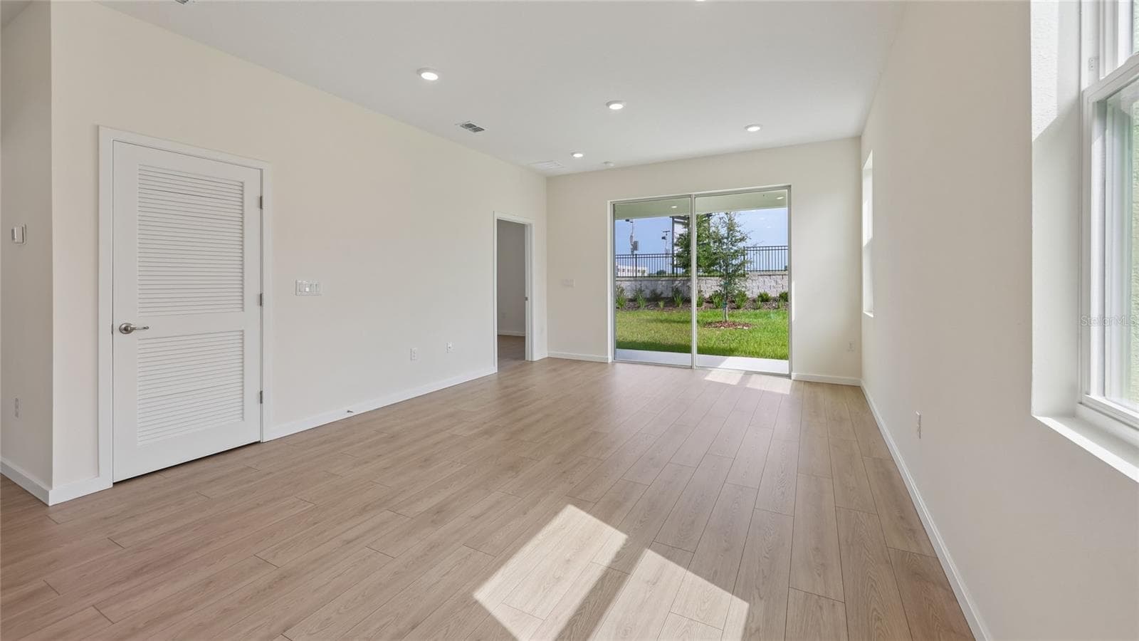 Single Family Residence at 8766 PINECREST TRL, WILDWOOD, photo 16 of 19