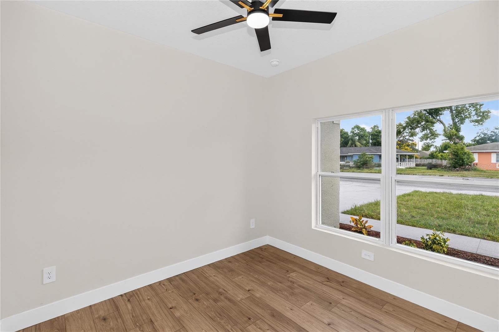 Single Family Residence at 1098 FORT SMITH BLVD, DELTONA, photo 20 of 33