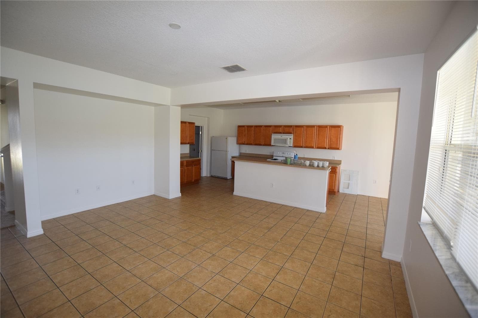 Family Room - 622 ALFANI ST, DAVENPORT