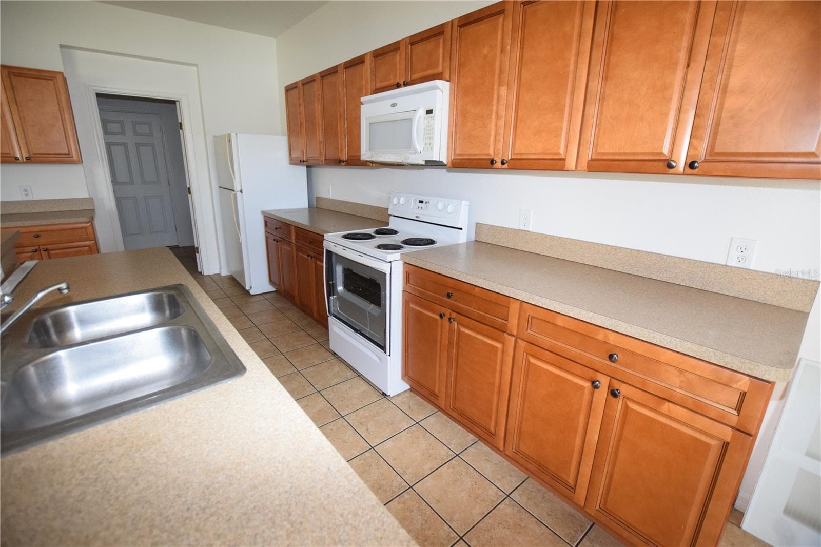 Kitchen - 622 ALFANI ST, DAVENPORT