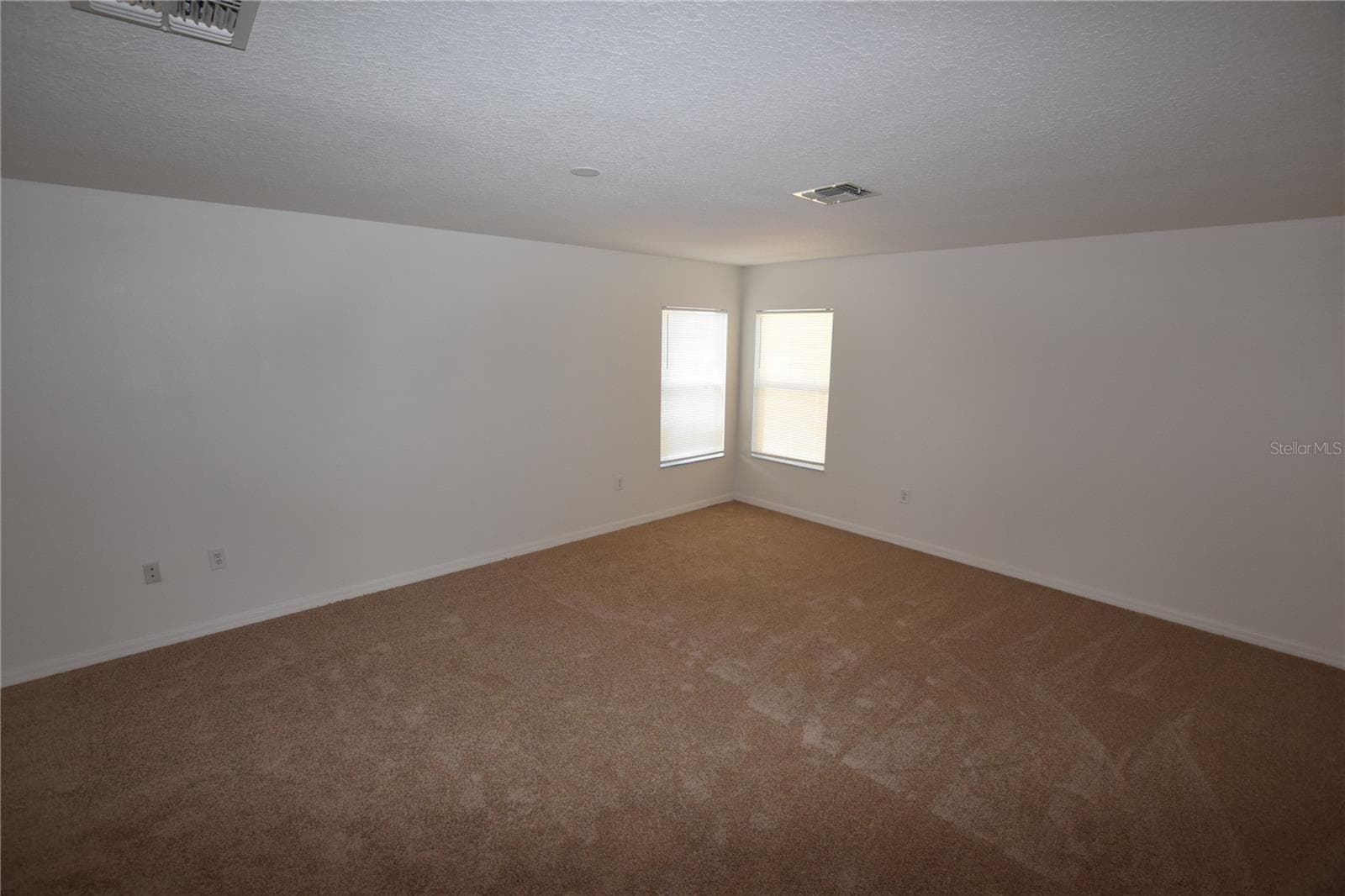 Master Bedroom - 622 ALFANI ST, DAVENPORT
