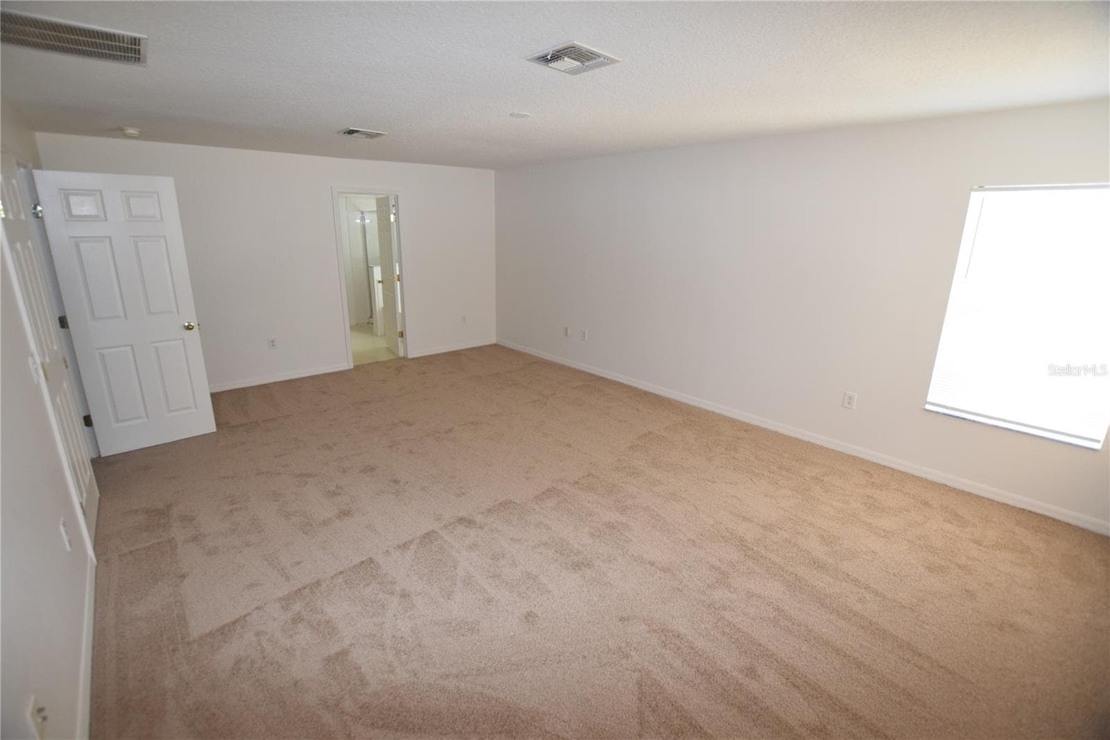 Master Bedroom - 622 ALFANI ST, DAVENPORT