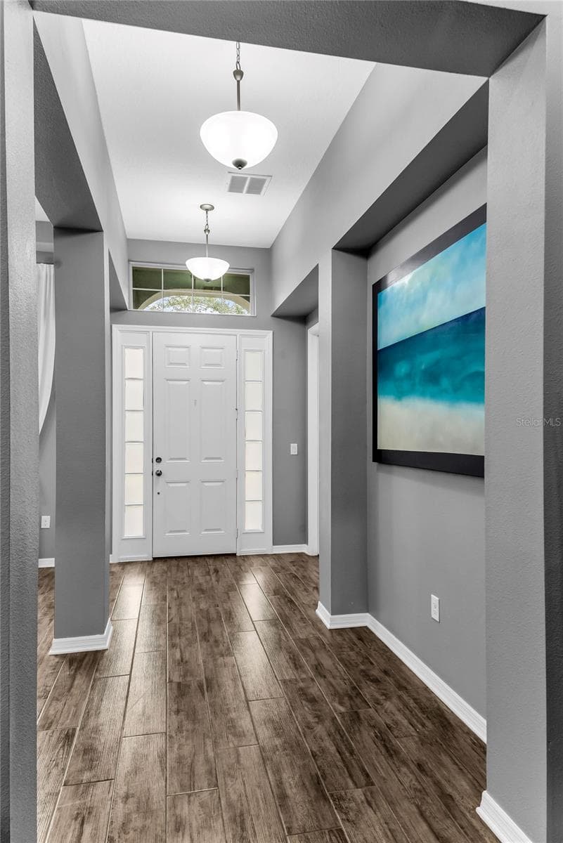 Entryway - 2375 PANORAMIC CIR, APOPKA