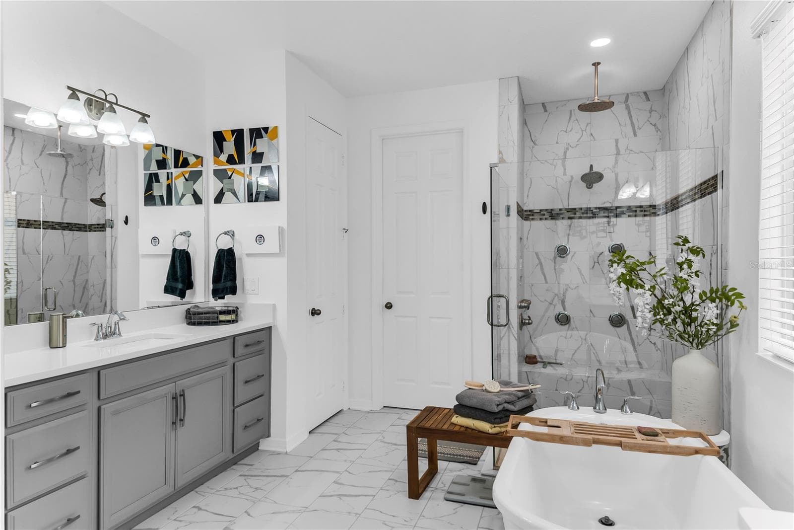 Primary Bathroom - 2375 PANORAMIC CIR, APOPKA