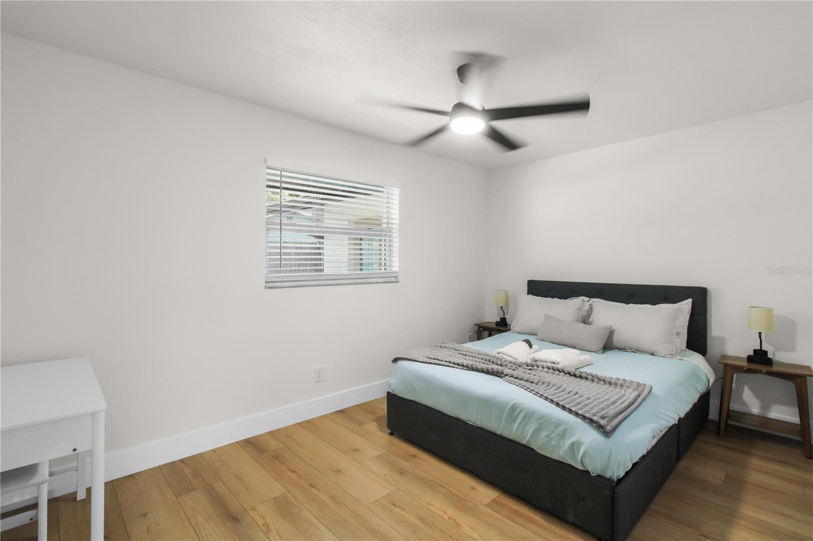 Half Duplex at 3050 MEADOW LAKE AVE, LARGO, photo 32 of 38