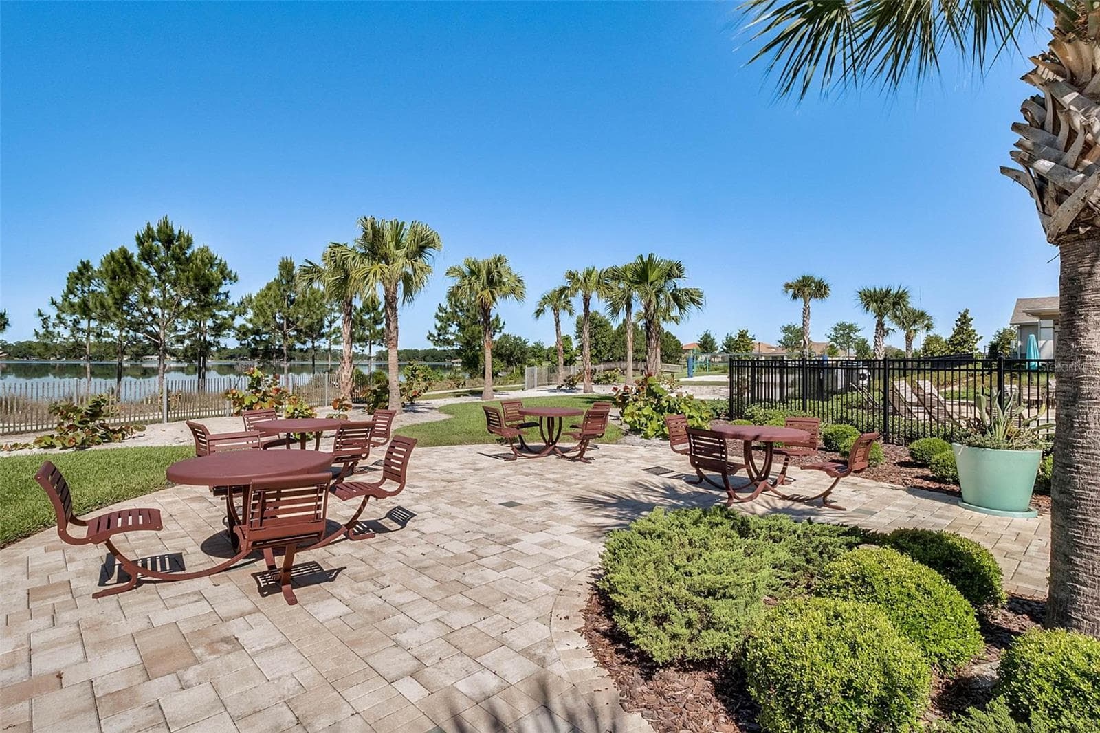 Single Family Residence at 8819 SONOMA COAST DR, WINTER GARDEN, photo 91 of 95