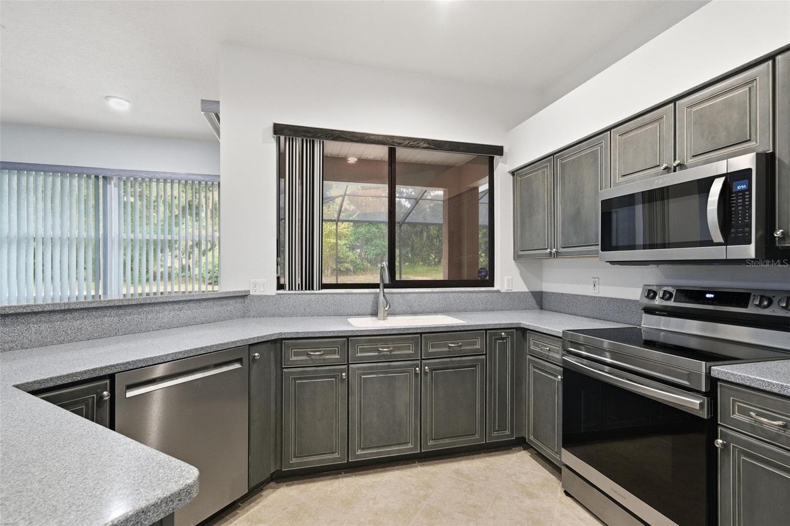Single Family Residence at 2496 E NEWHAVEN ST, INVERNESS, photo 12 of 48