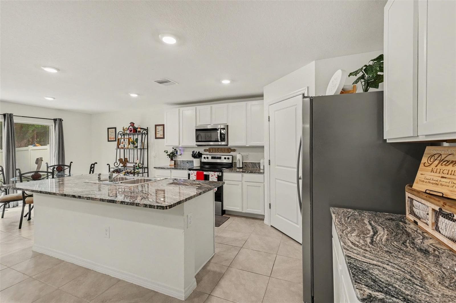 Single Family Residence at 8693 TRIUMPH CIR, WILDWOOD, photo 10 of 30