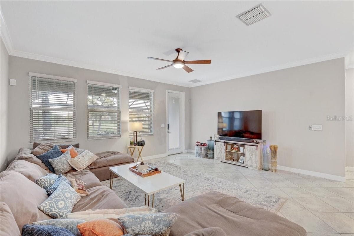 Single Family Residence at 7205 WASH ISLAND DR, SUN CITY CENTER, photo 15 of 63