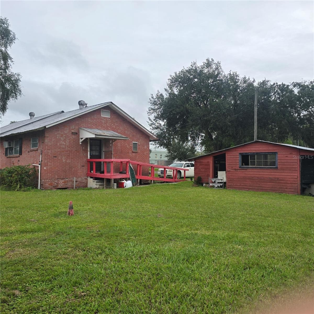 Single Family Residence at 1801 W GRANFIELD AVE, PLANT CITY, photo 3 of 14
