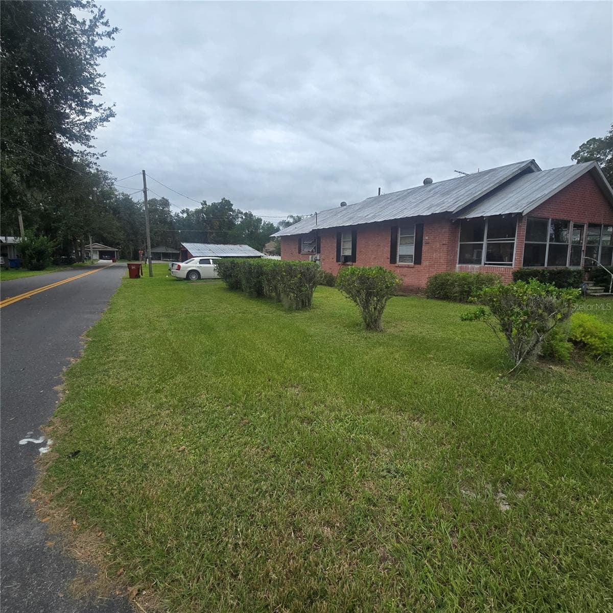 Single Family Residence at 1801 W GRANFIELD AVE, PLANT CITY, photo 6 of 14