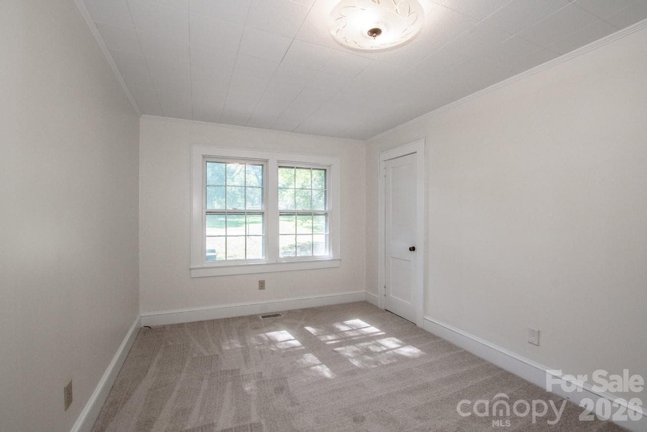 Single Family Residence at 541 Walnut Street, Mooresville, photo 13 of 18