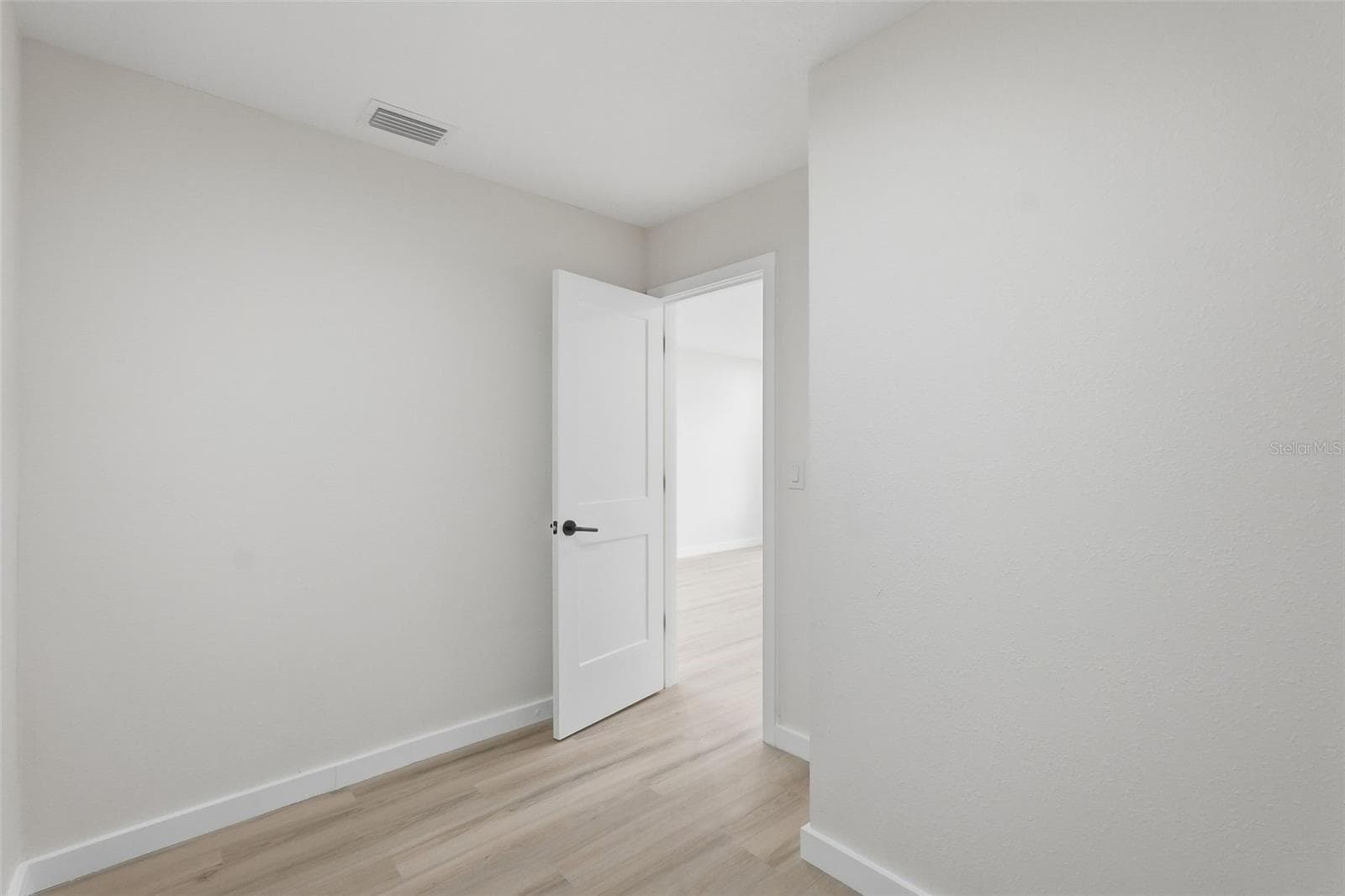 Townhouse at 2142 5TH AVE N, ST PETERSBURG, photo 23 of 55