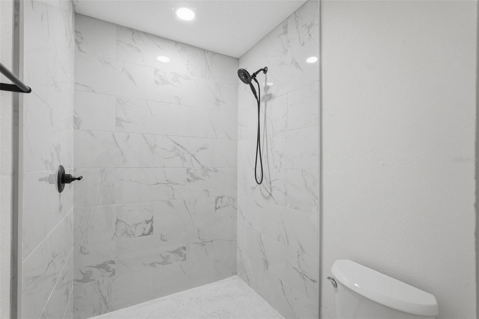 primary bath - 2142 5TH AVE N, ST PETERSBURG