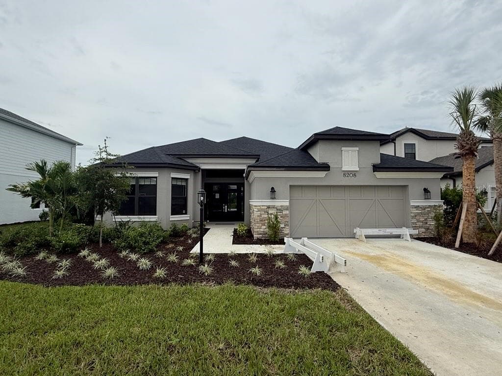 8208 SUMMER NIGHT RD